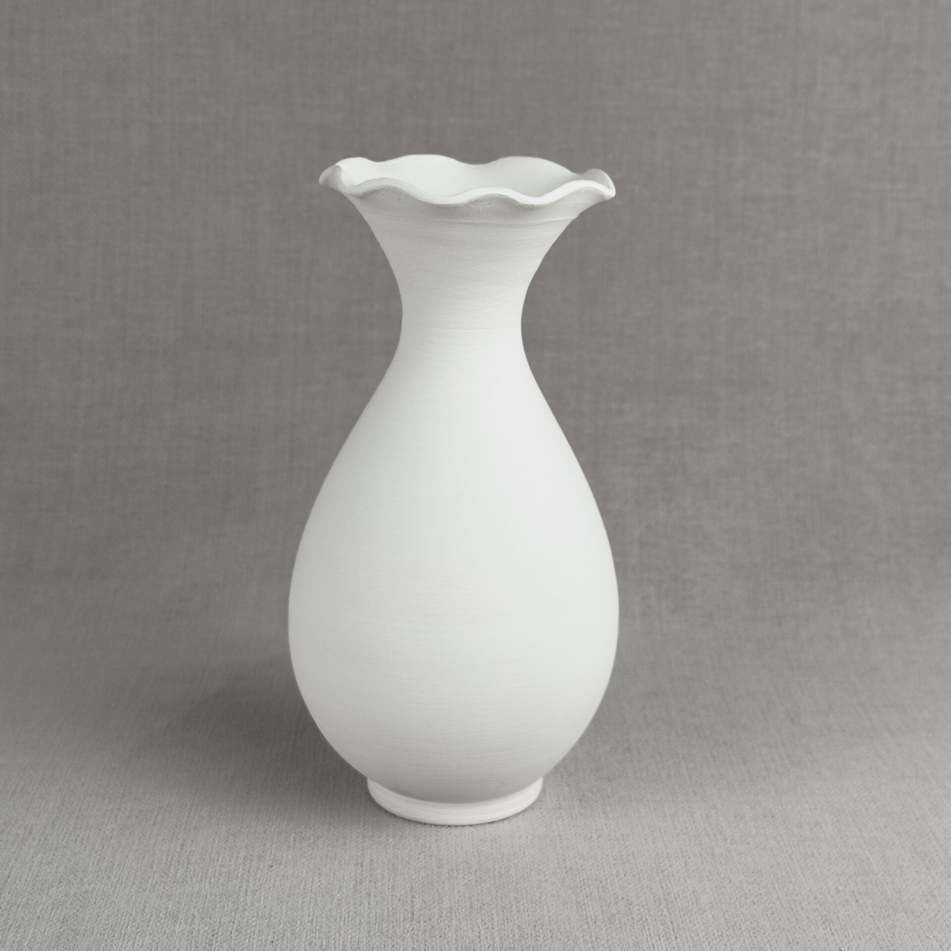 25cm İnce Rölyef Vazo