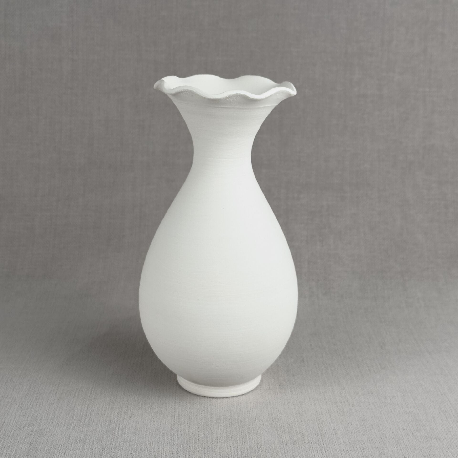 25cm İnce Rölyef Vazo