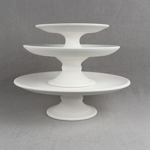 18cm Ayaklı Düz Tabak