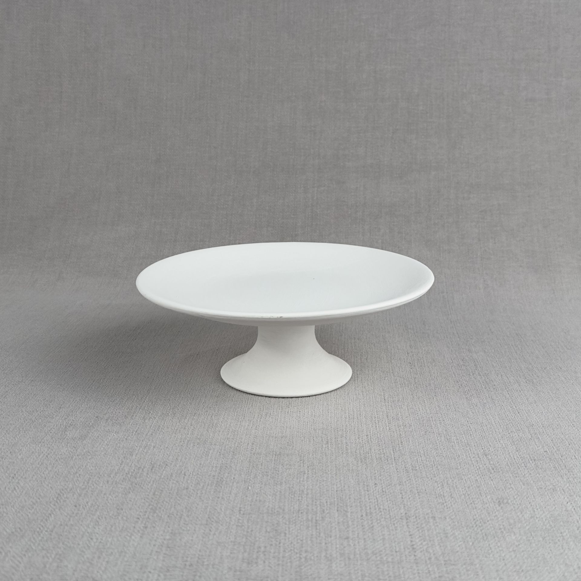 18cm Ayaklı Düz Tabak