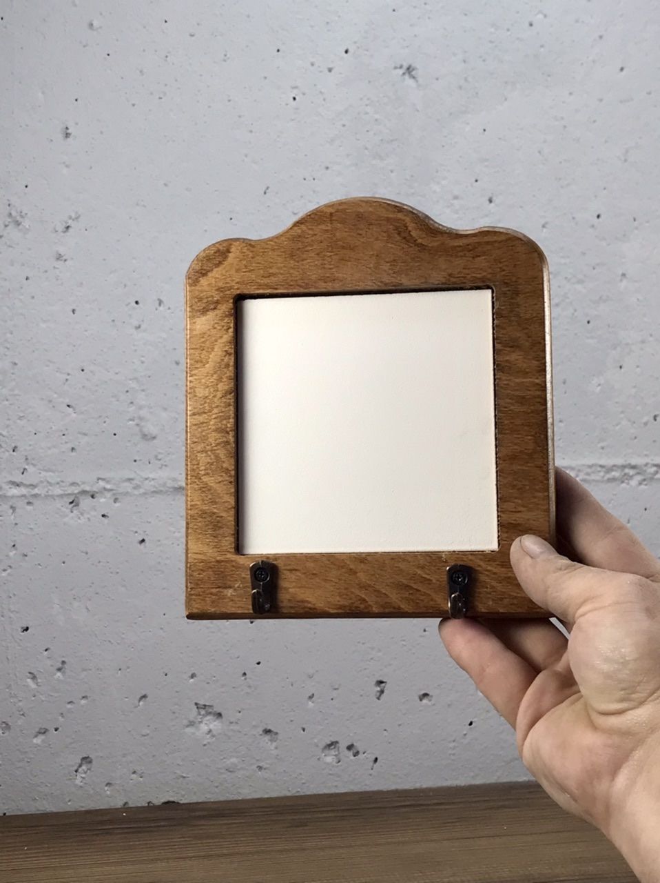 Ahşap Anahtar Askısı Tek Karolu Bisküvili