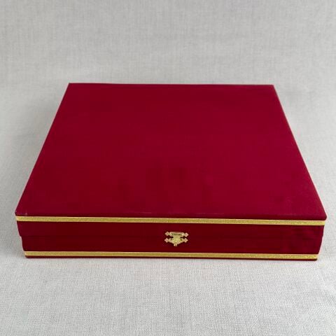 25cm Tabak Kadife Kutu Bordo