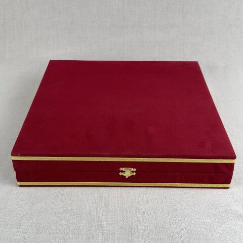 18cm Tabak Kadife Kutu Bordo