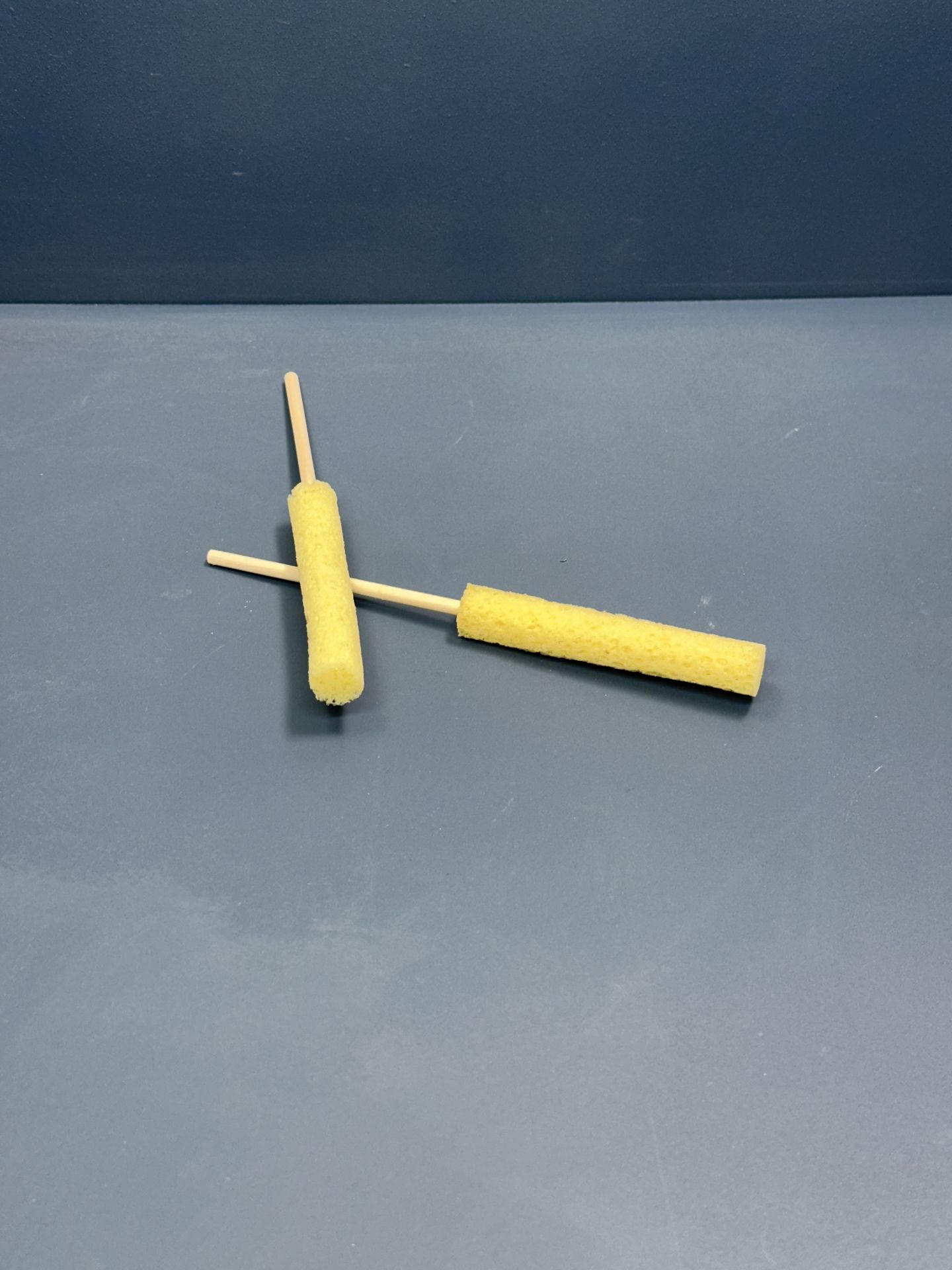 3023 Çubuklu Rötuş Süngeri Ø1,3*9cm